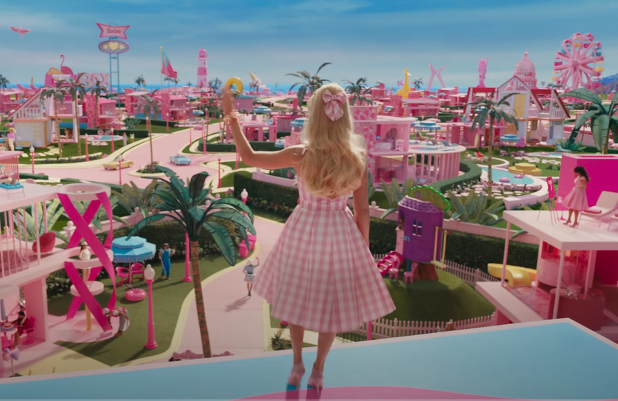 Una vista de Barbieland. (Warner Bros. Pictures, 2023).